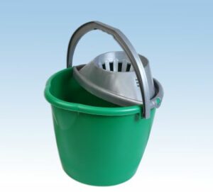 Cubo con escurridor haccp 13 litros verde